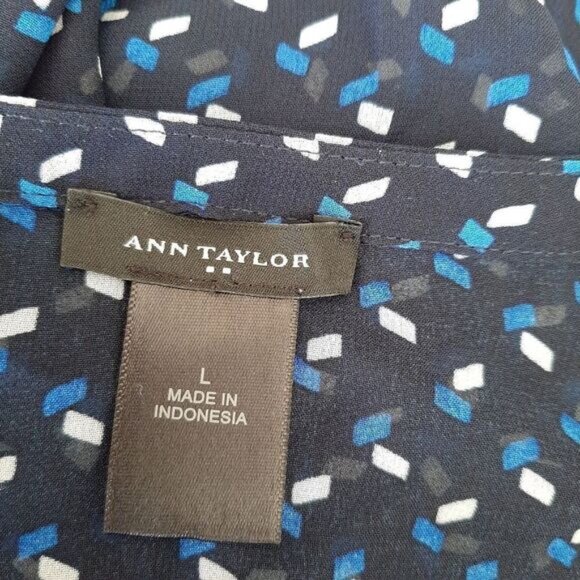 ANN TAYLOR Semi-Sheer Lightweight V-Neck Button Down Blouse Top Sz L - Picture 10 of 11